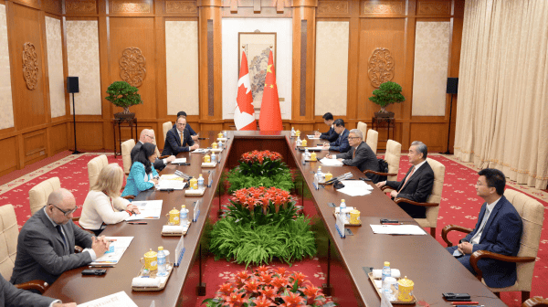 加拿大涉华表态:想见面,想和中方建立战略关系