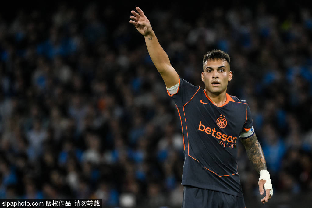 观战台:利物浦战苦主+阿森纳争八连胜 拜仁冲14连胜