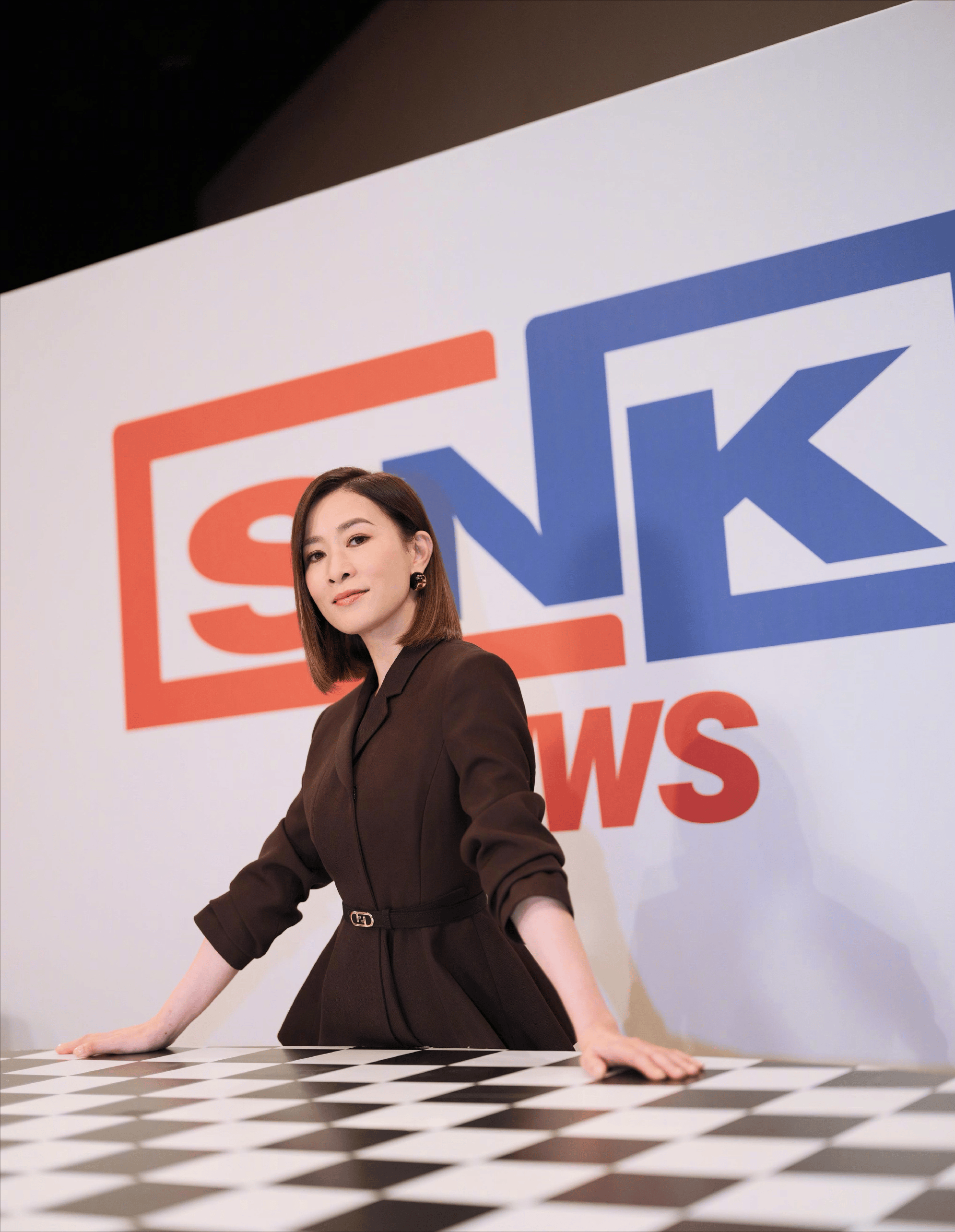 考古|TVB最后一位当家花旦佘诗曼：曾三封视后，如今50岁未婚独居靠自己活成女王